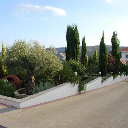 Kaminia Country & Villa *