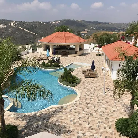 Kaminia Country & Villa *