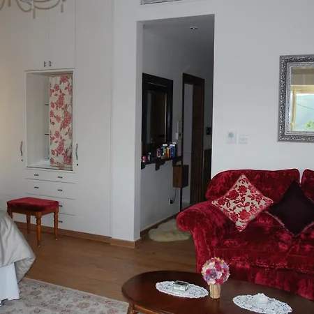 Kaminia Country & Villa